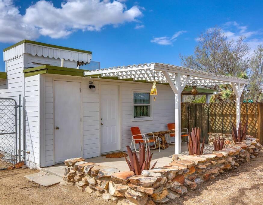 Jt Cottage Yucca Valley Exterior photo